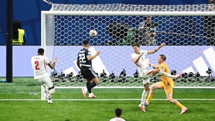 lautaro_england_1.jpg